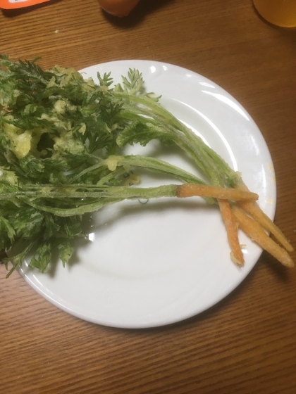 にんじんの間引き菜の天ぷら