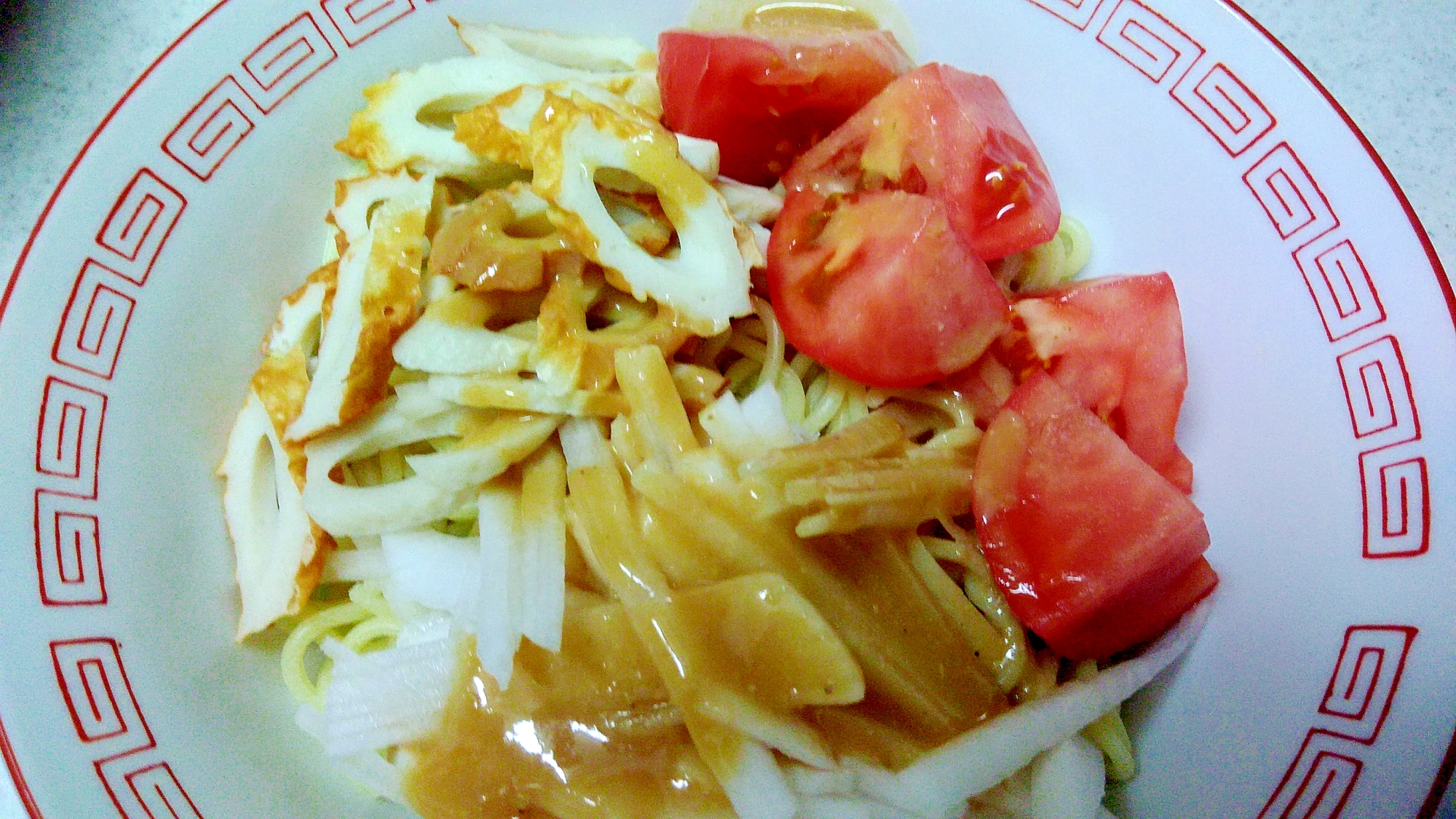 トマトと大根の冷やし麺★胡麻味噌だれ