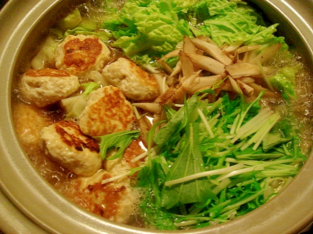 豆腐入り鶏団子鍋