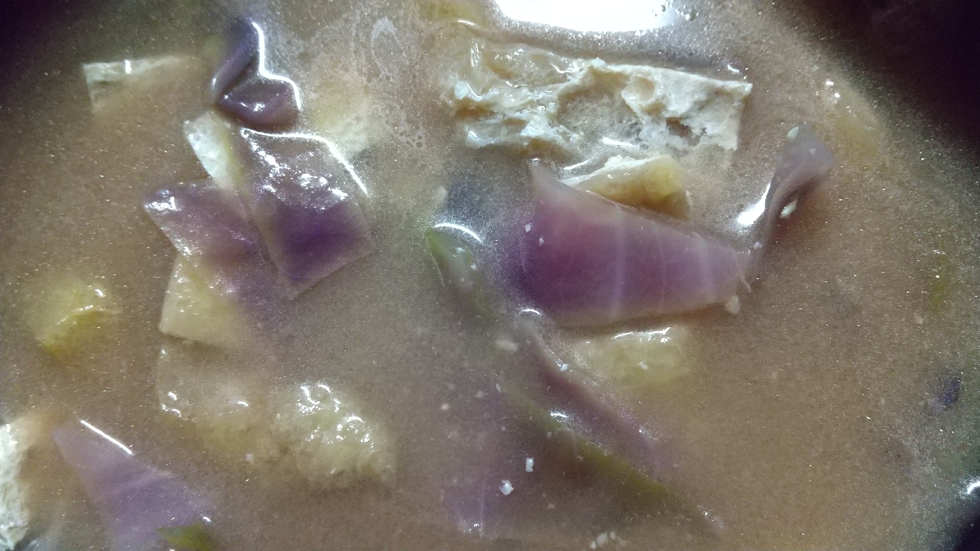 紫キャベツの味噌汁