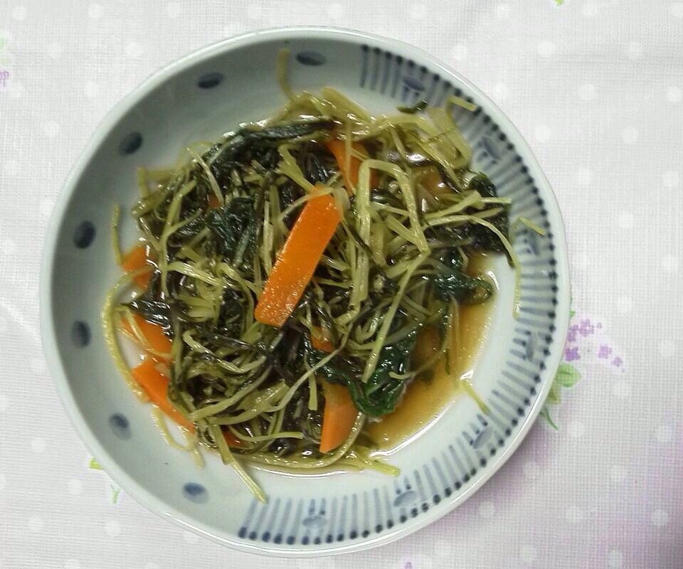 《水菜の煮浸し》ごま油