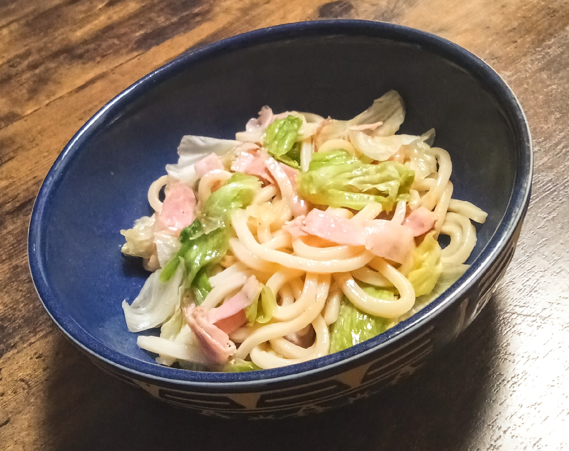 ベーコンとレタスDe洋風焼きうどん