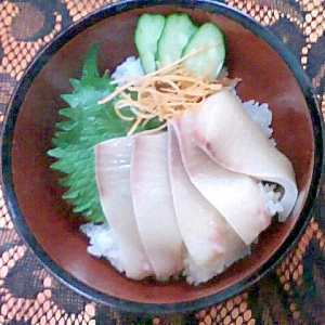 ぶりトロ丼