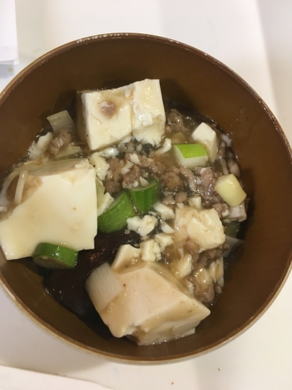 ナスが少なかったので、豆腐も入れました。
子どもは豆板醬なしで(^^)
美味しいと言ってもらえました。