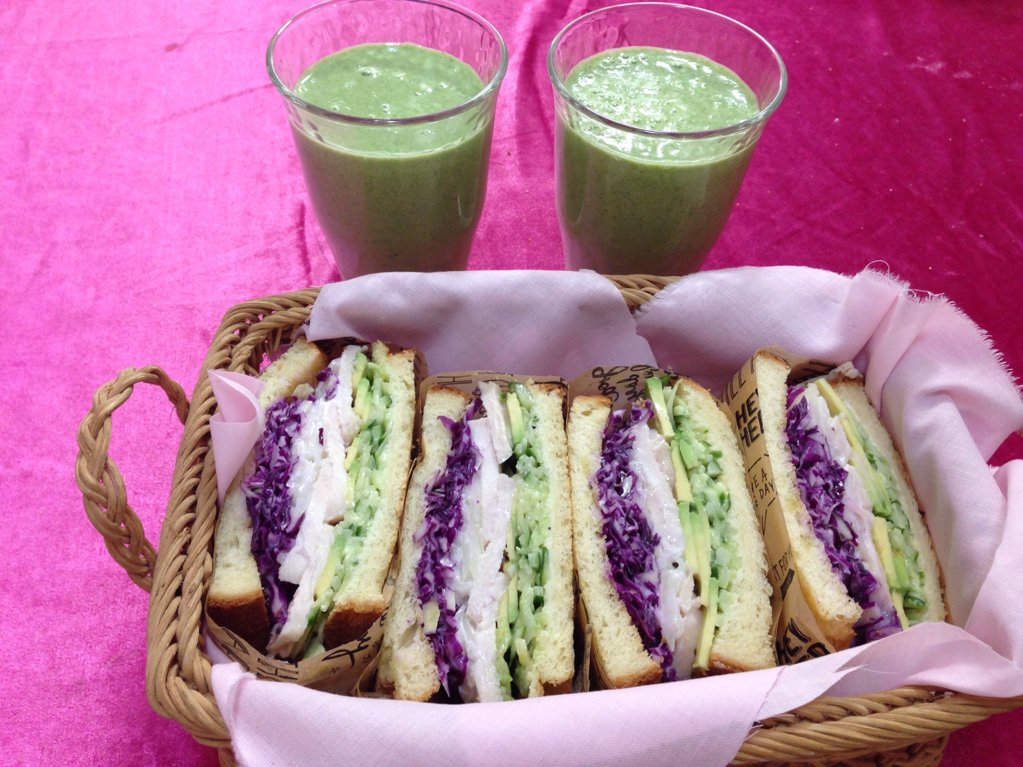 カラフルボリュームサンド