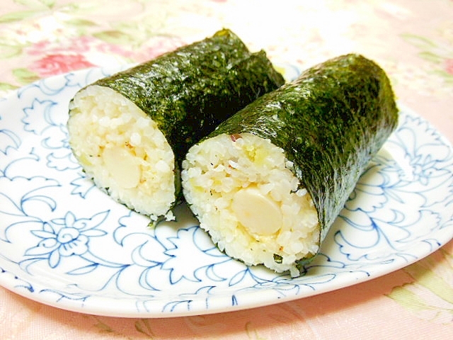 薩摩芋ご飯ｄｅ❤スパイス・チーズ蒲鉾の巻き寿司❤