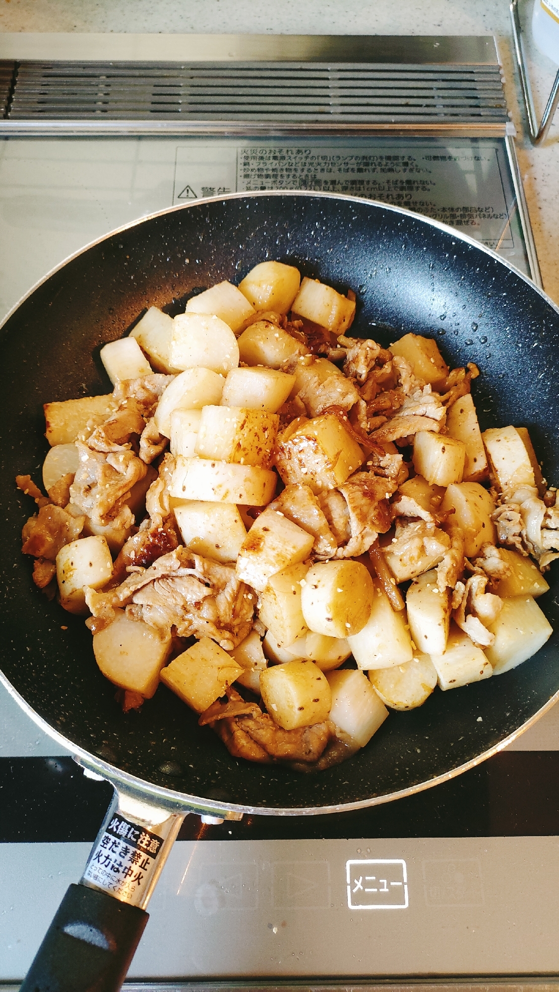 食感最高！皮付き長芋と豚肉の塩にんにく炒め