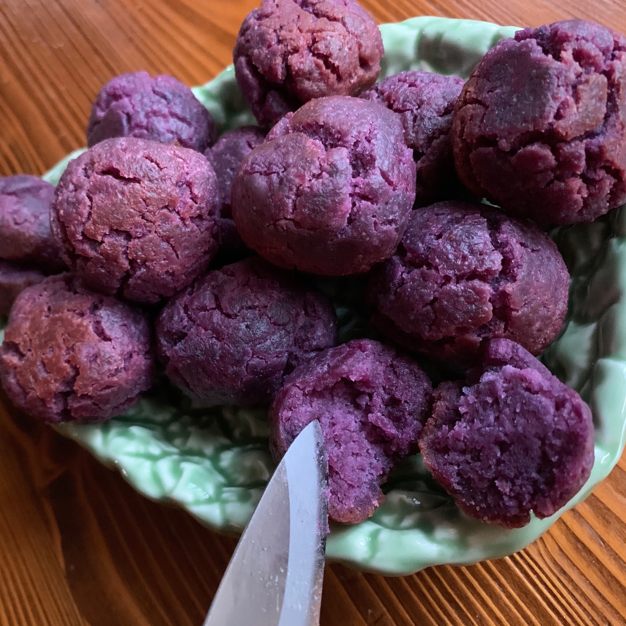 卵バター不使用　豆腐で紫芋サーターアンダギー