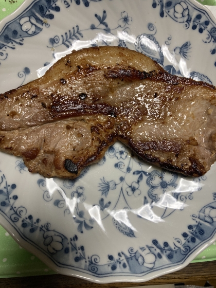 塩麹でとても柔らかいポークステーキを頂きました
今度はじゃがいもを添えて作ってみます