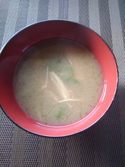 オクラとえのきの味噌汁（液体みそ）