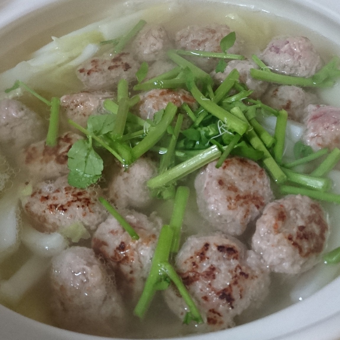 豚こま団子のアジアン鍋