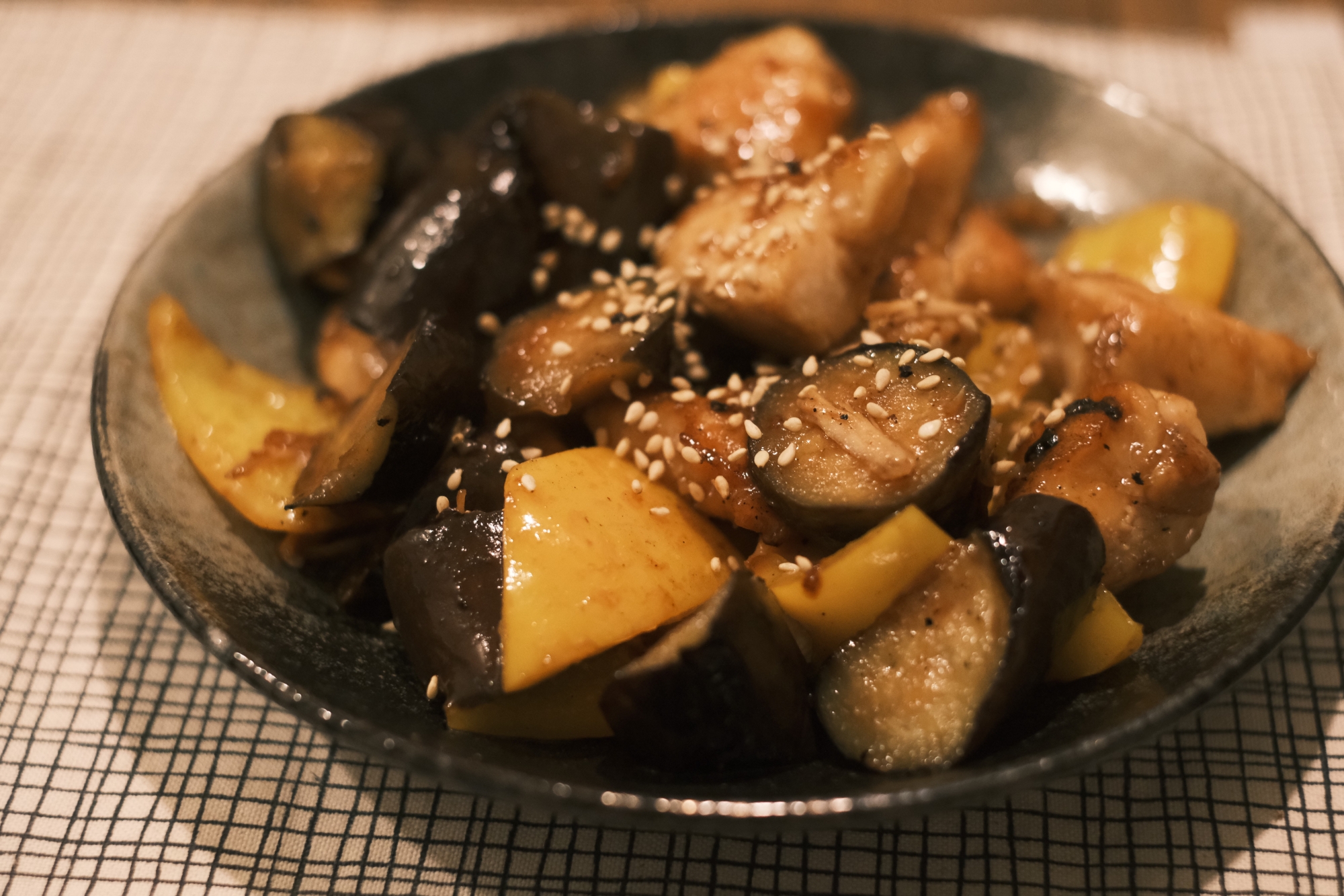 鶏むね肉と夏野菜のオイスターソース炒め