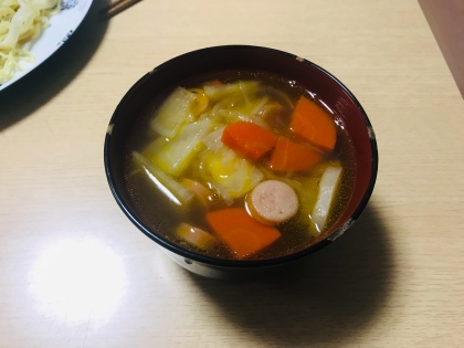 具沢山のスープとなりましたが、野菜がたっぷり取れるという事で、妻に好評でした。