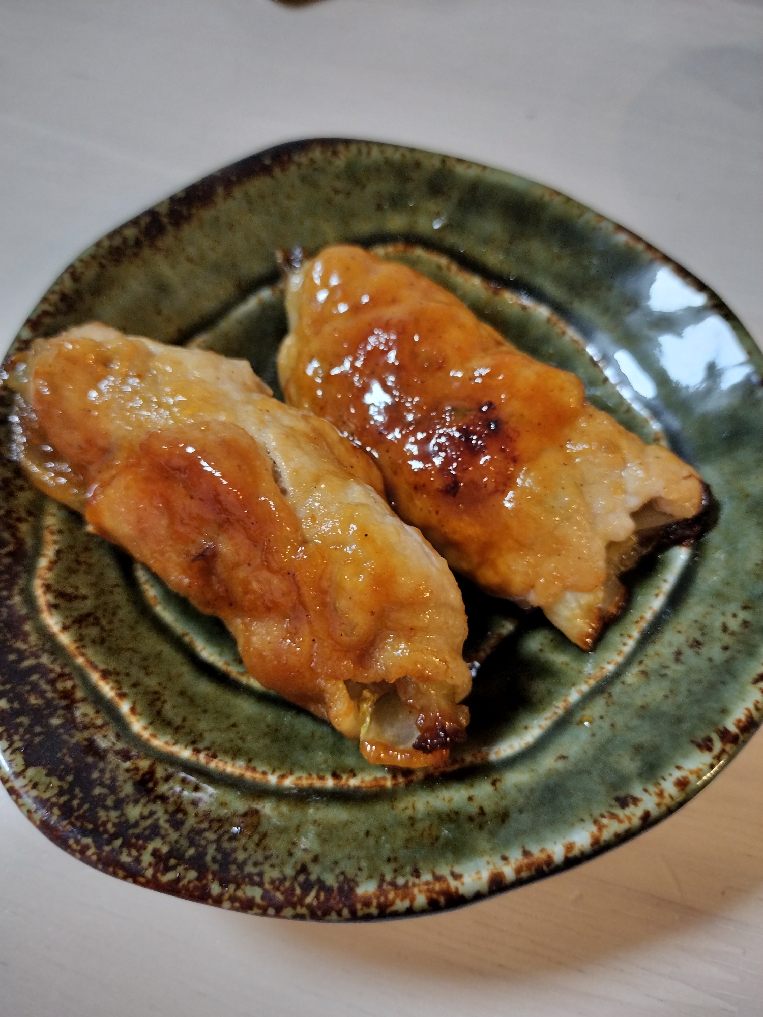 焼肉のタレで豚肉のレタス巻き