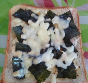 カニカマ海苔マヨチーズトースト