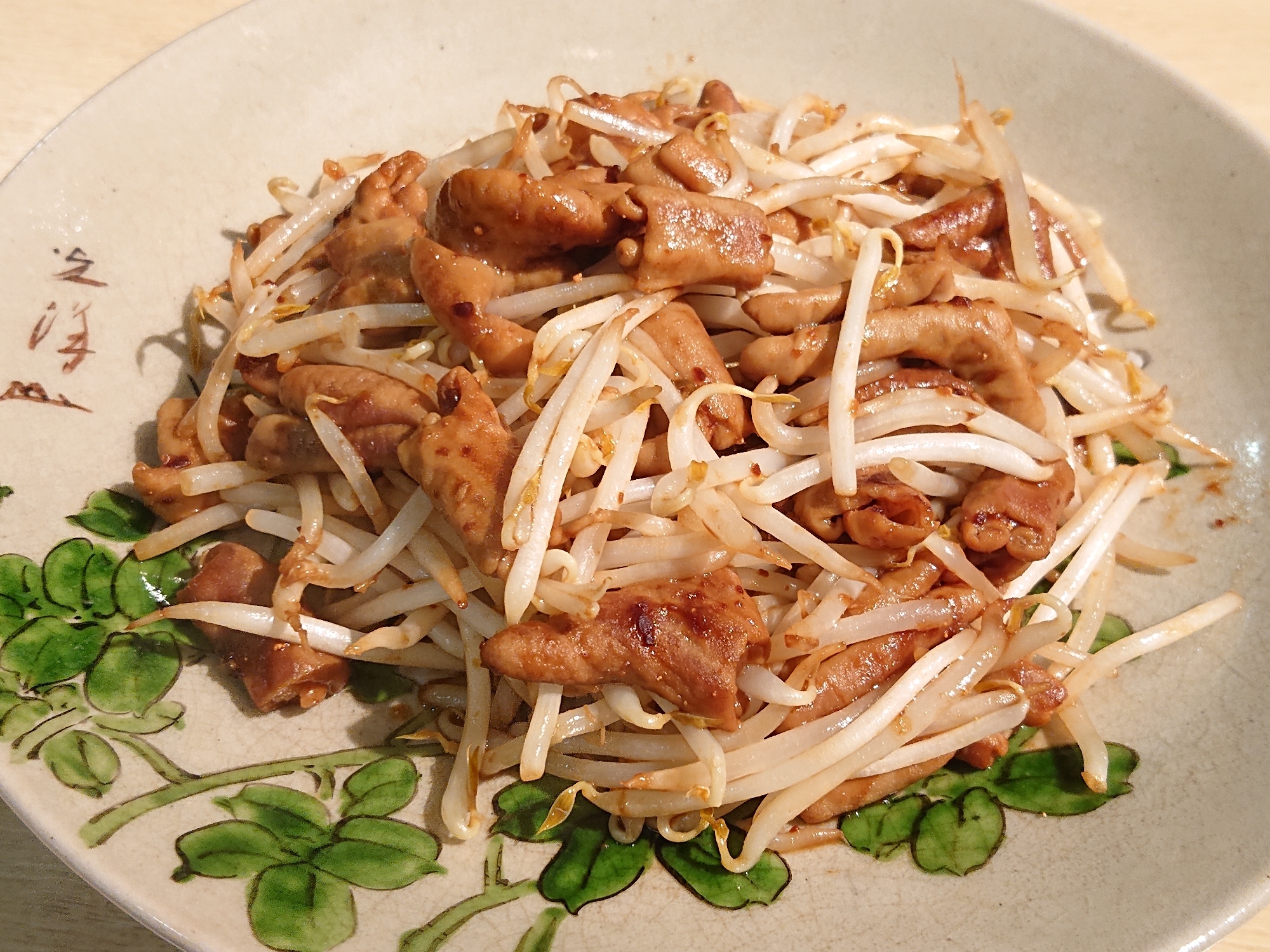 もやしと豚ホル★味噌炒め★