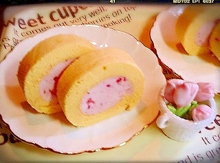 ひな祭りにふんわり桃色 ロールケーキ レシピ 作り方 By Mikann77 楽天レシピ