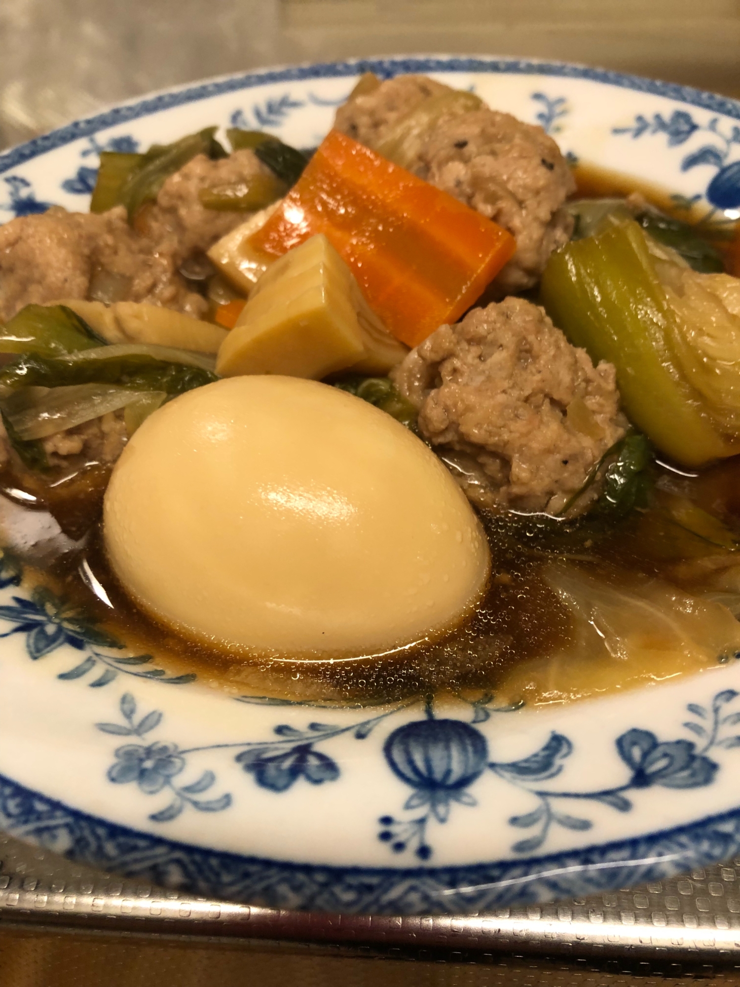 ボリューム満天！肉団子入り八宝菜