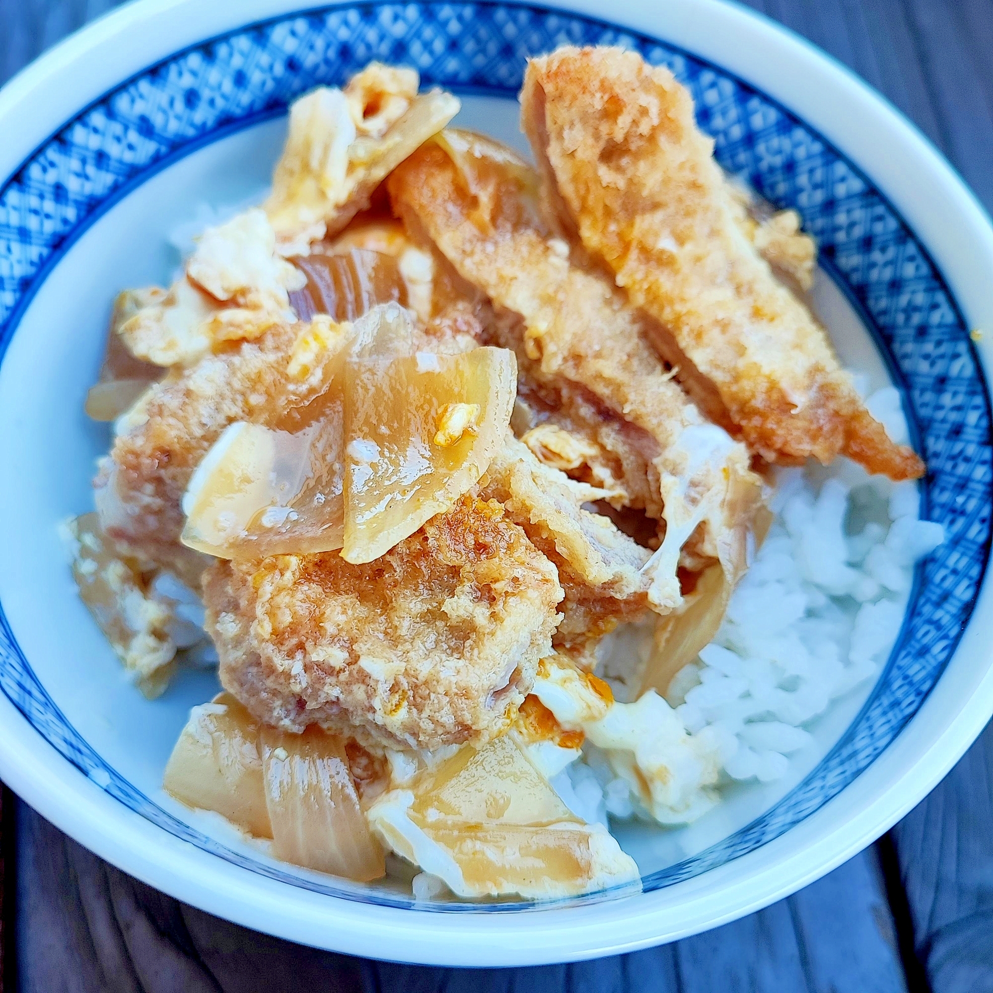 余ったとんかつで作る簡単カツ丼