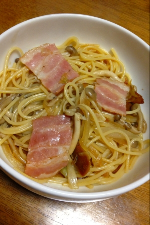 しめじとベーコンの和風パスタ