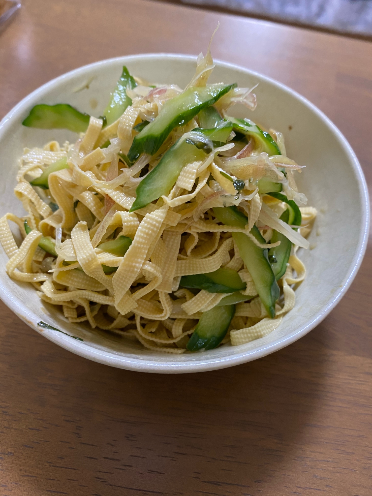 豆腐皮の香味野菜和え