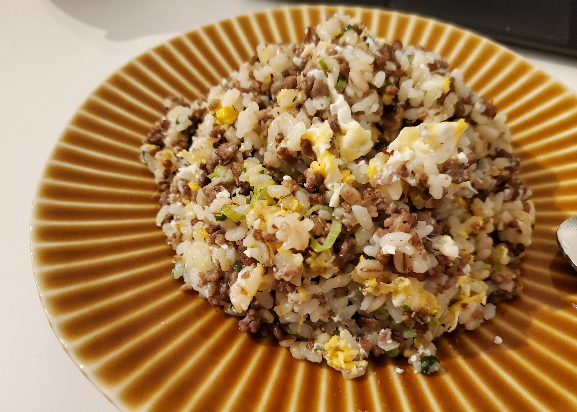 余りご飯とウェイパーで簡単♪絶品チャーハン