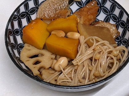 れんこんとかぼちゃと大豆の煮物