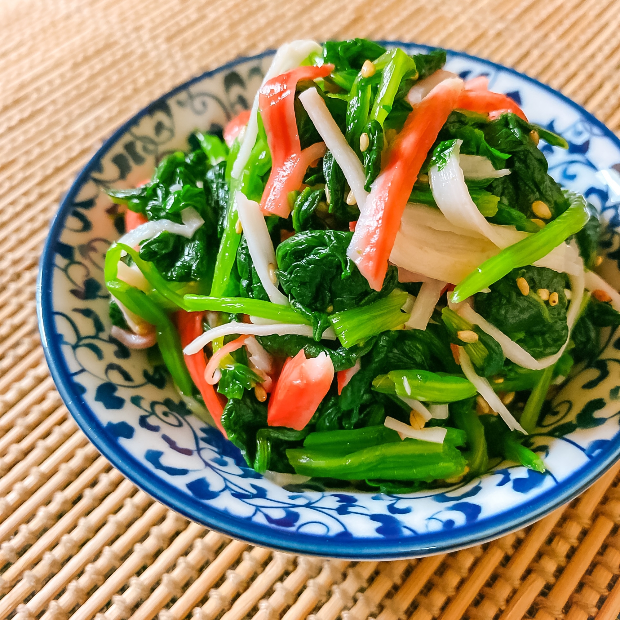 レンジで簡単♪ほうれん草とカニカマのナムル