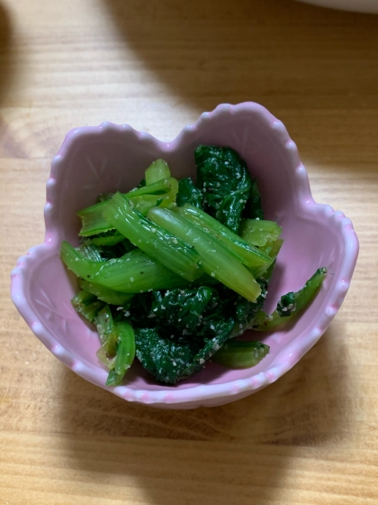 簡単にしっかり味のしみた小松菜の胡麻和えが作れました★