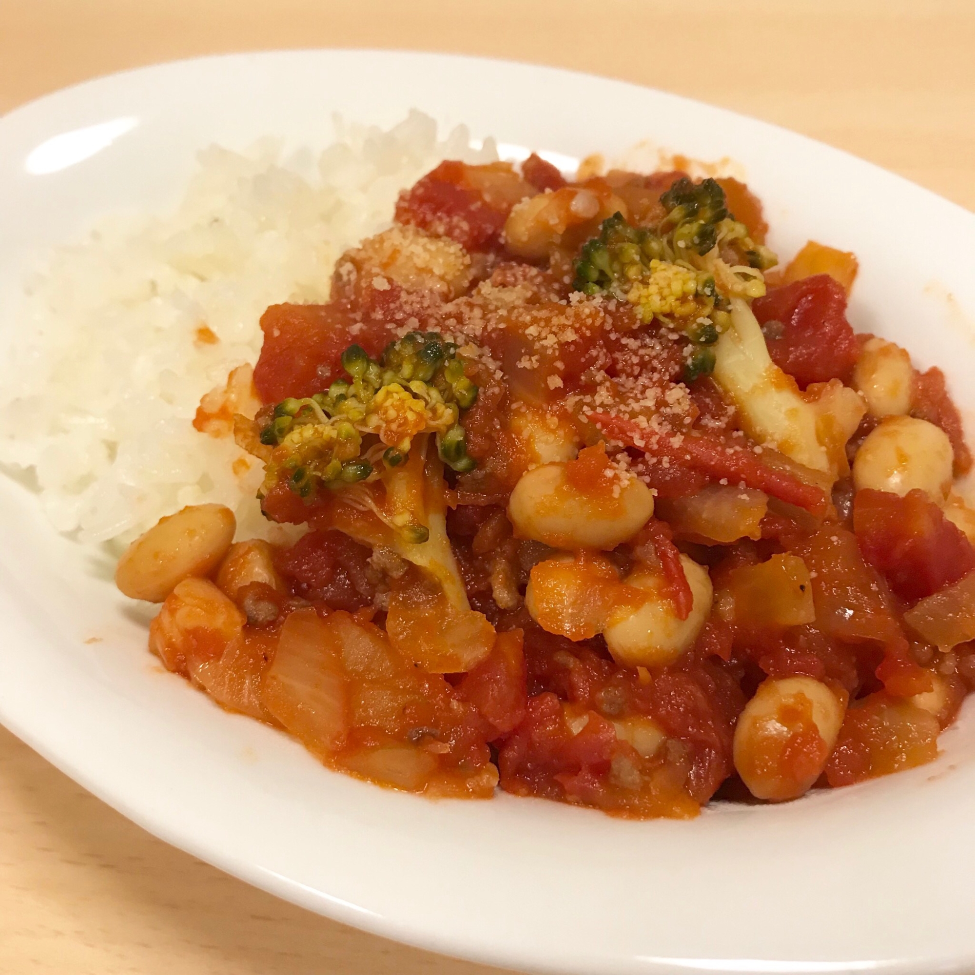 ひき肉ビーンズのトマトめんつゆ煮