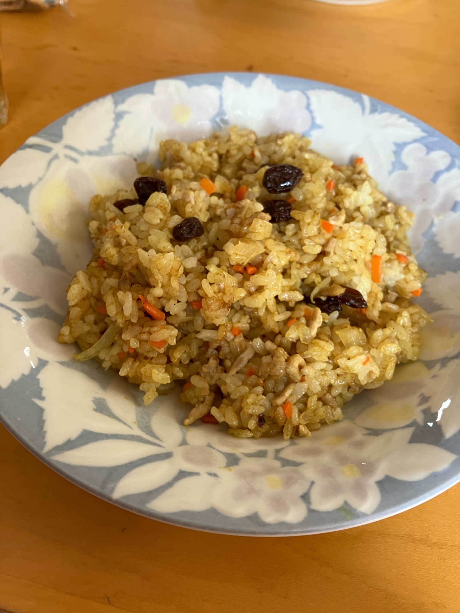 レーズン入りカレーチャーハン！