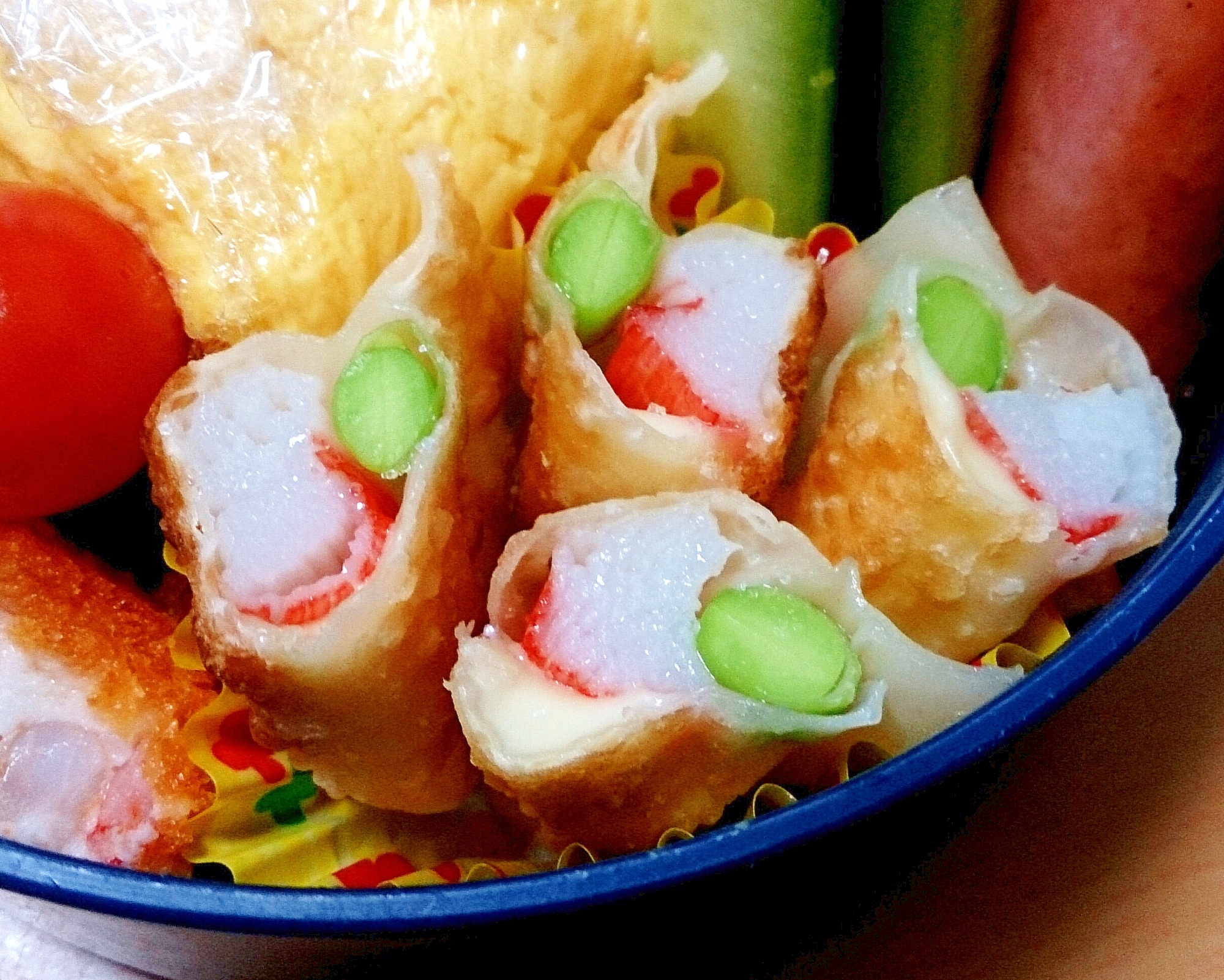 お弁当にも☆餃子の皮でチーカニカマ☆