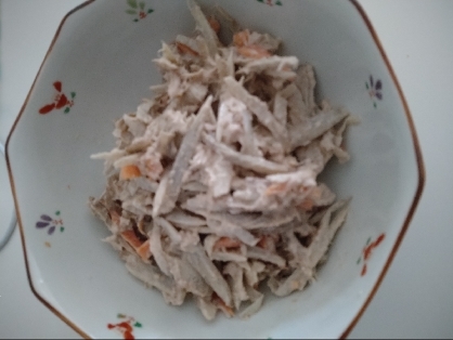 ごぼうとにんじんのツナサラダ
