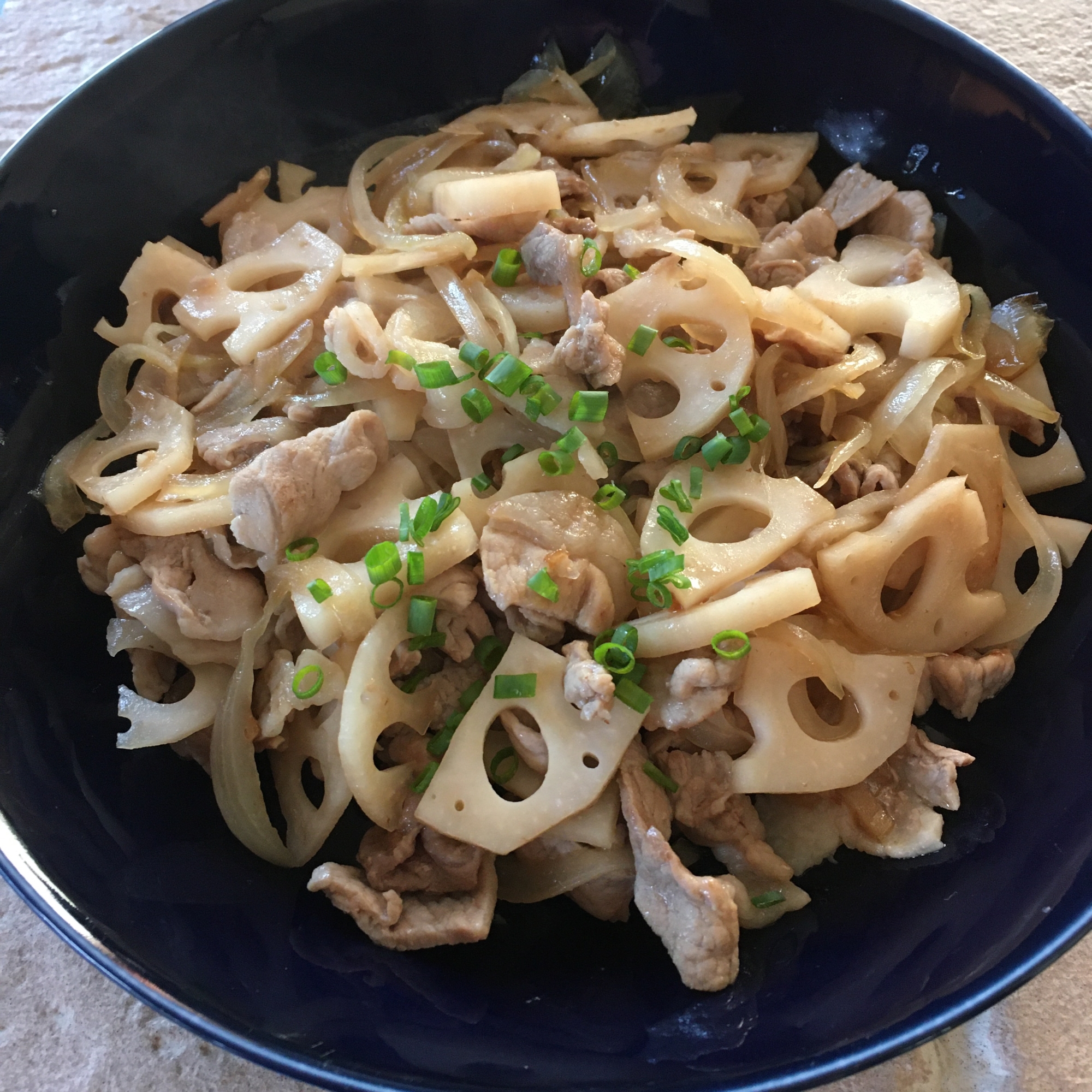 豚こま肉とれんこんのオイスターソース炒め♪