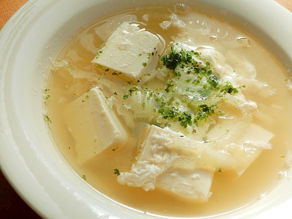 卵白で❤白い減塩スープ♪（豆腐＆タマネギ）