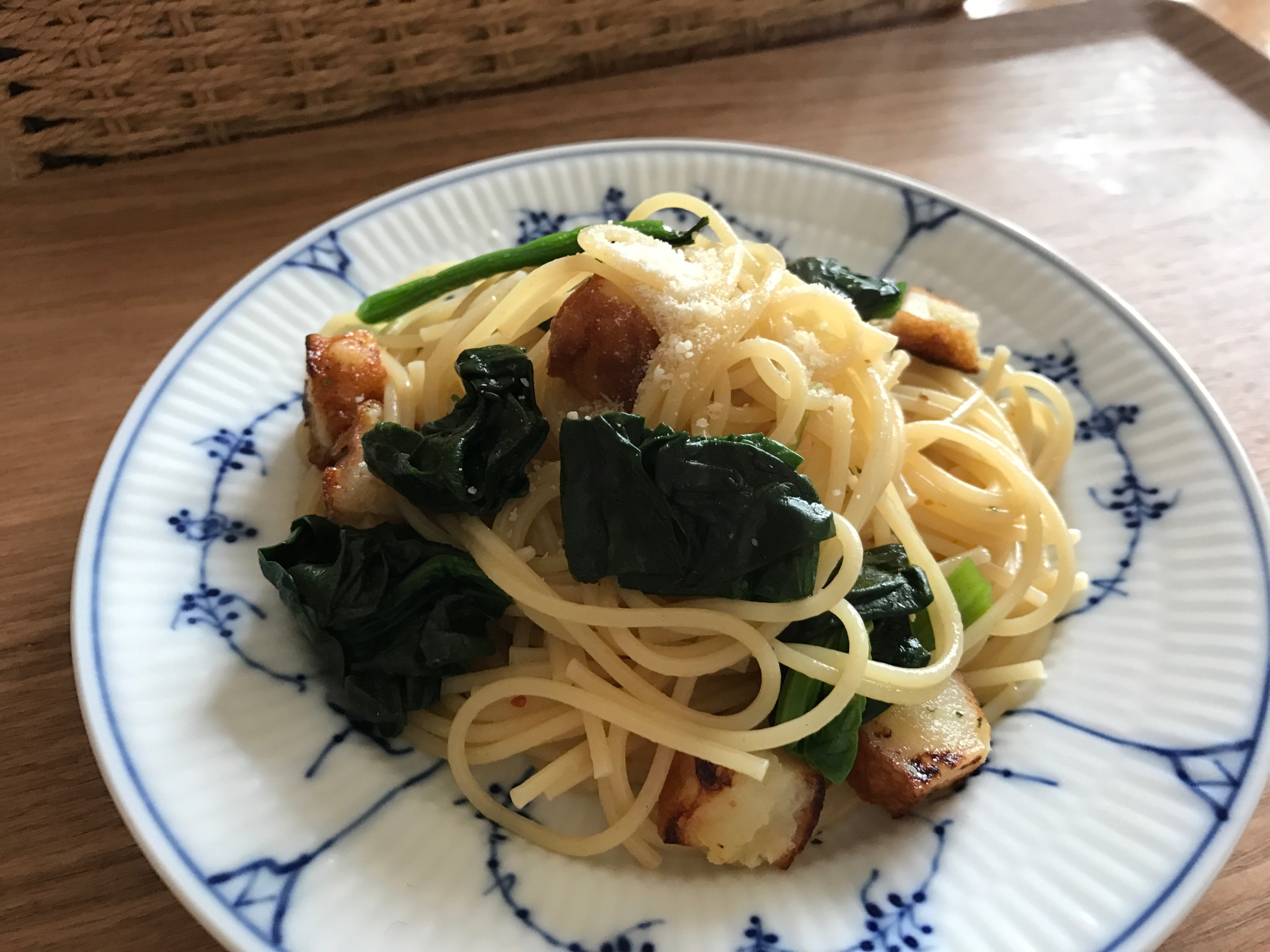 ほうれん草とさつま揚げのチーズパスタ