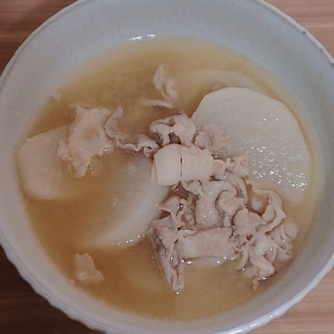 大根と豚肉の生姜スープ