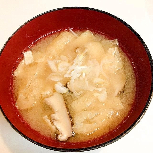 干し椎茸と長ネギと薄揚げの味噌汁