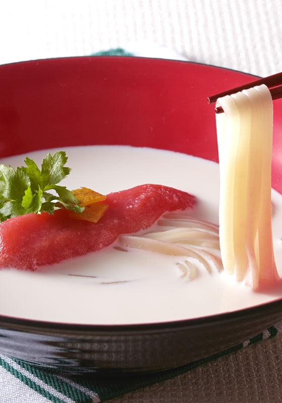 年明けにおめでたい！？紅白の明太子クリームうどん