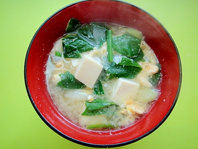 豆腐とほうれん草長ネギのかき玉味噌汁