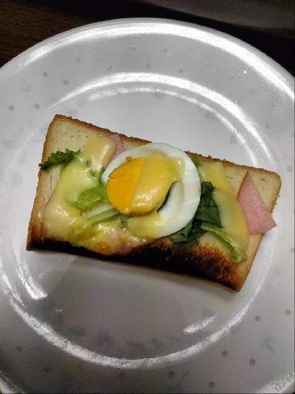 レタスピザトースト