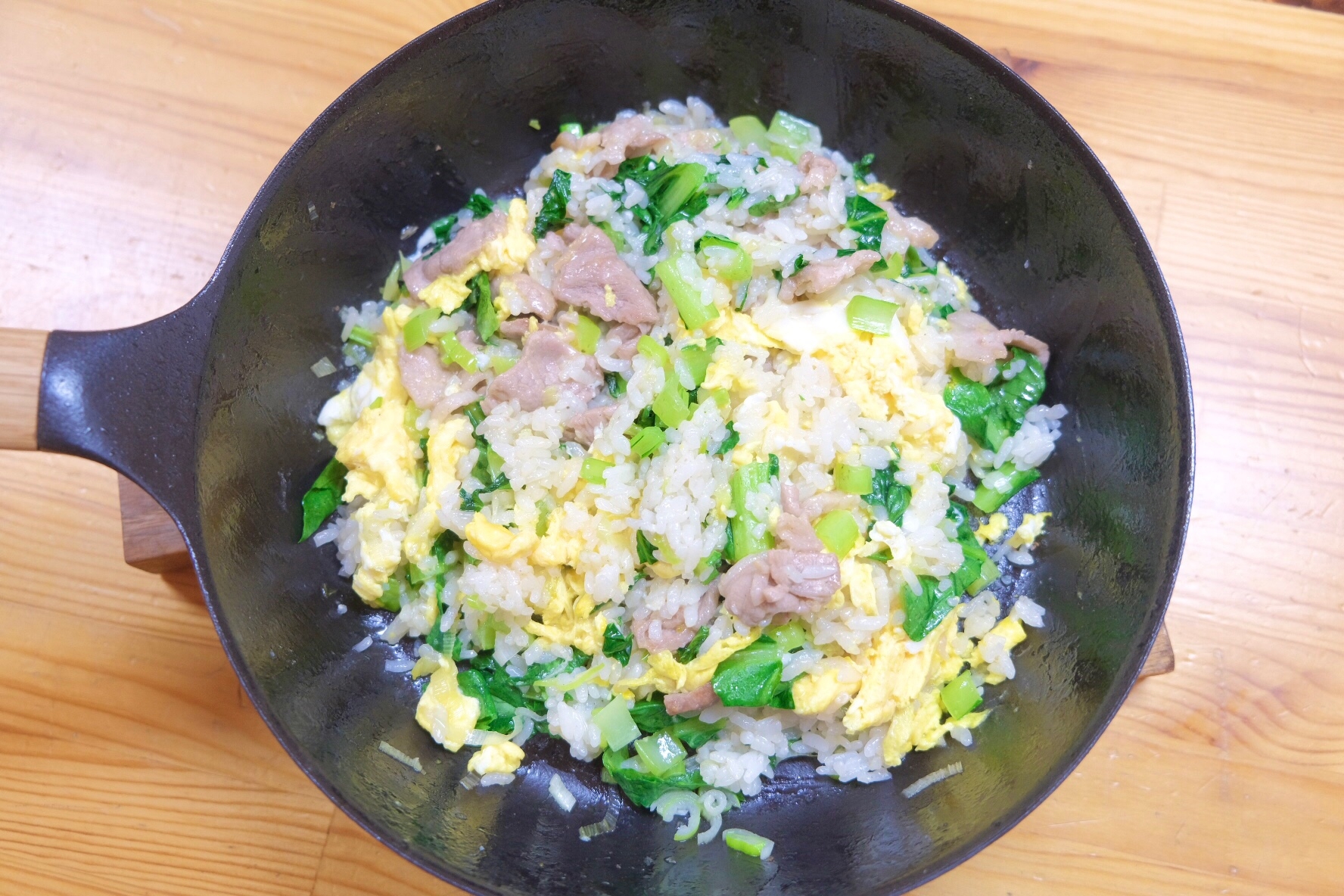小松菜と豚バラ肉の塩チャーハン