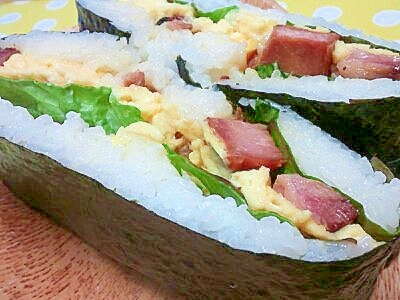 焼き豚&いり卵のおにぎらず