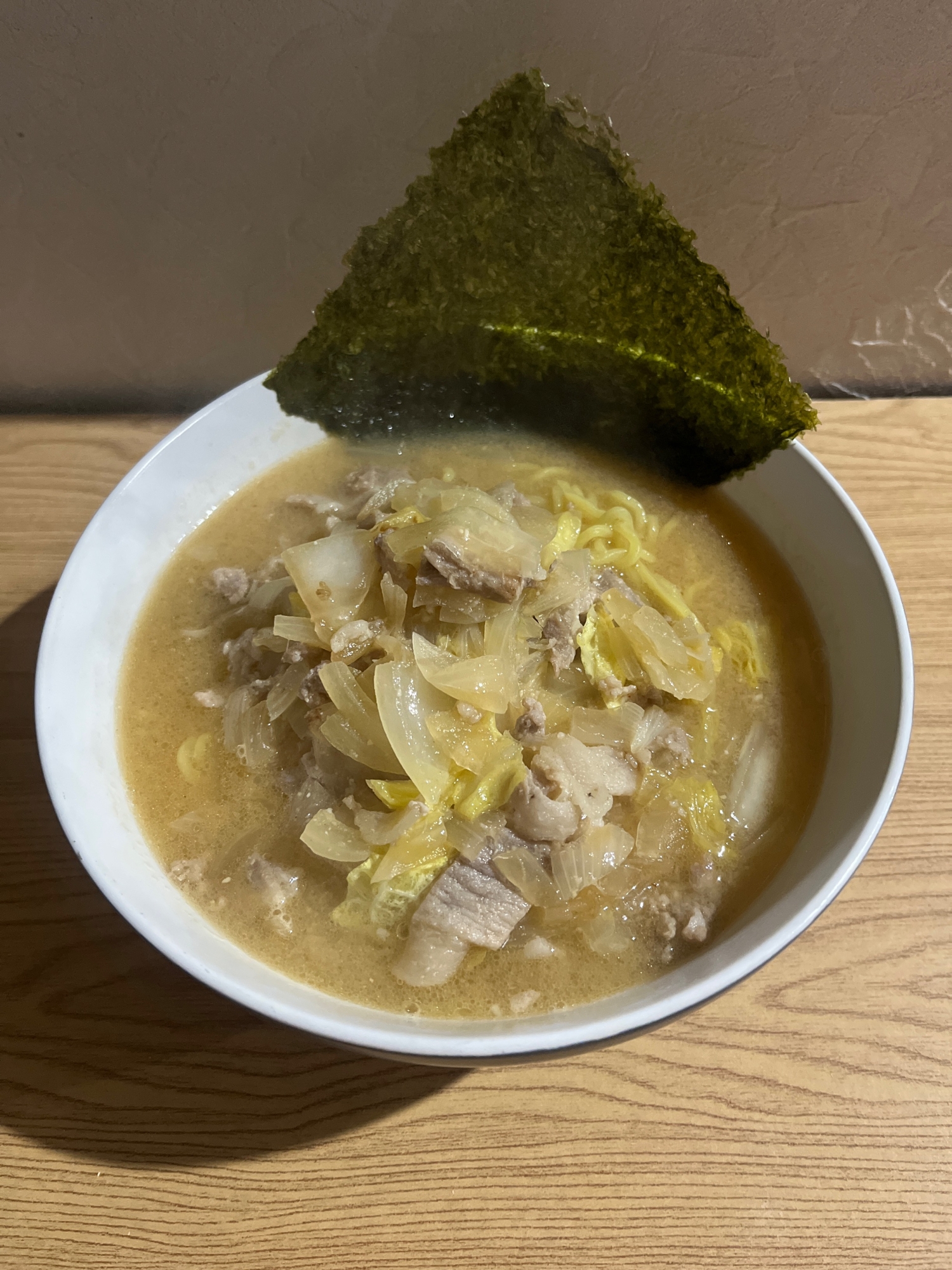 野菜たっぷり味噌ラーメン