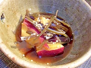 素朴な味わい　薩摩芋と佃煮昆布の醤油煮