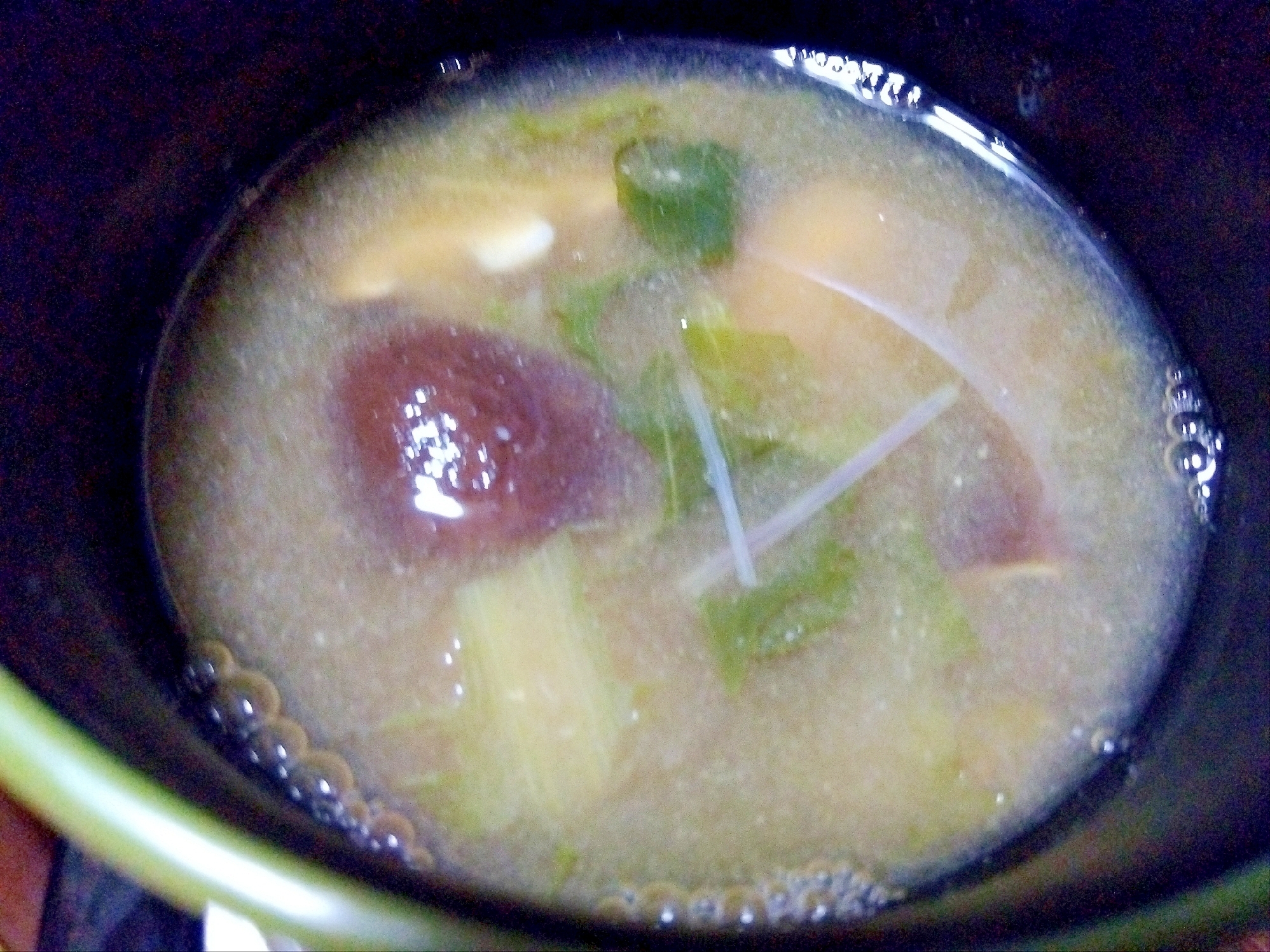 椎茸ベビーリーフ水菜の味噌汁