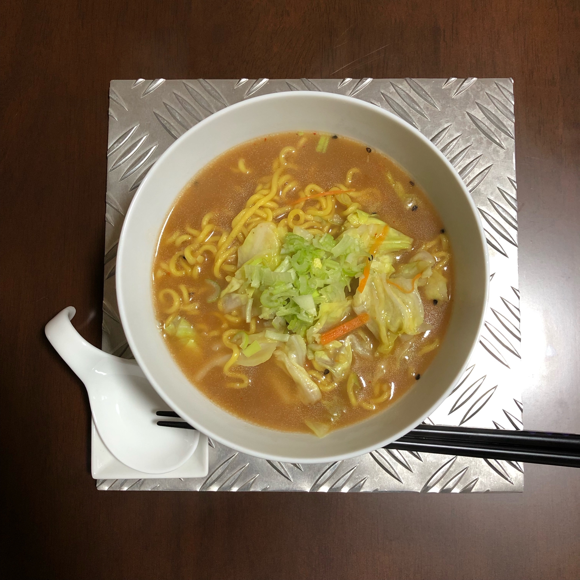 疲れた日ににんにく入り味噌ラーメン♪