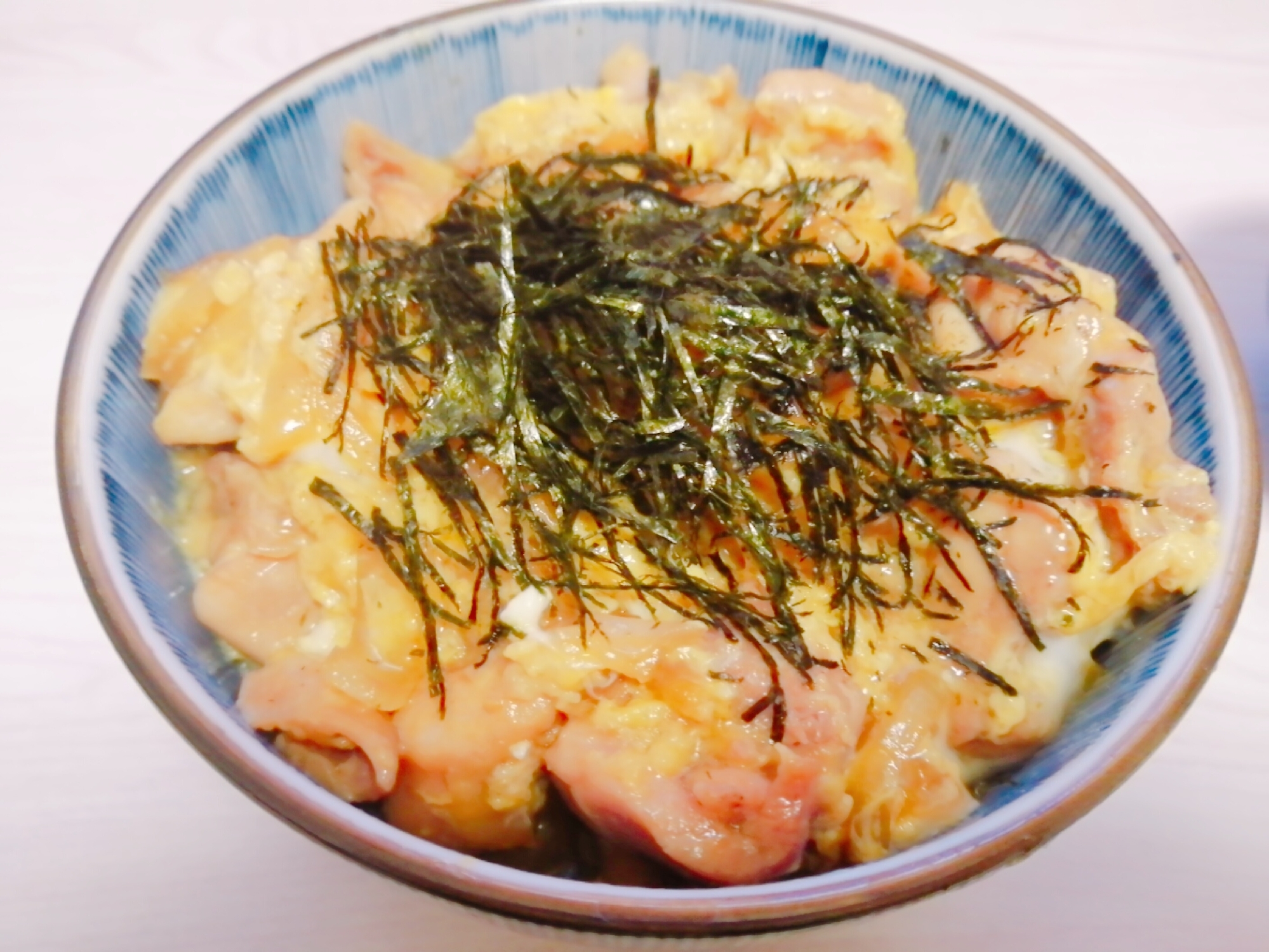 めんつゆで簡単！ふわとろ卵の親子丼