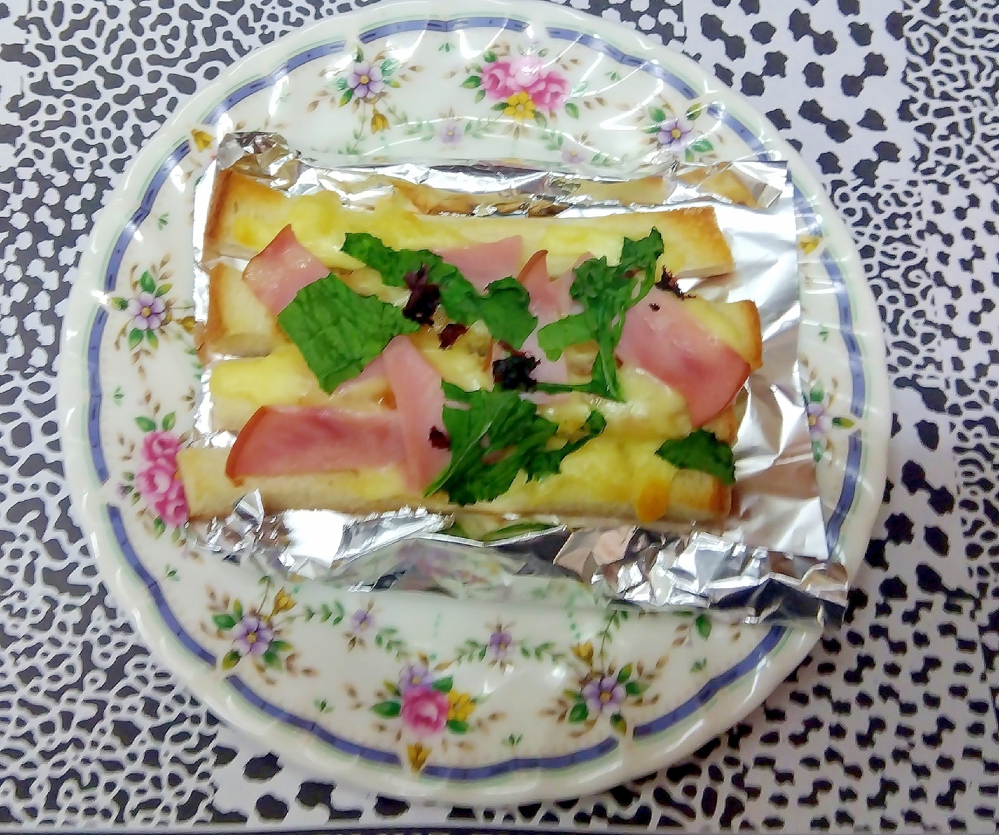 パンの耳でピザトーストその2