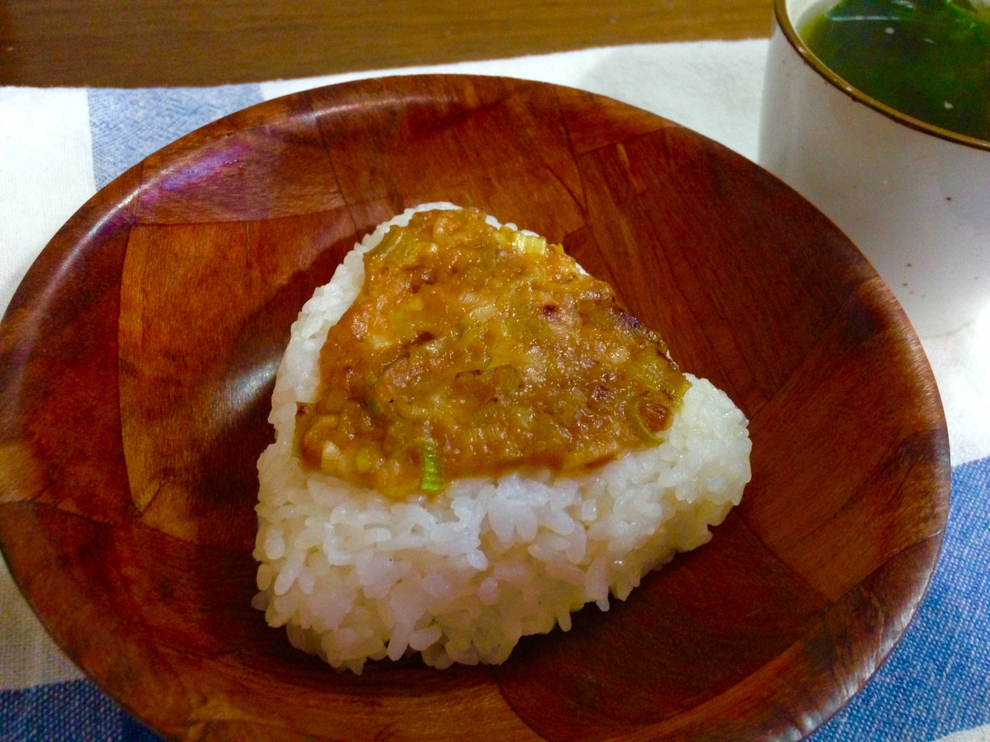 節約ランチ☆焼き味噌ネギマヨおにぎり♪